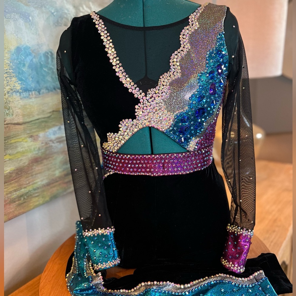 Custom Dance Costume, Kendall Samples, size adult medium, 4/6.